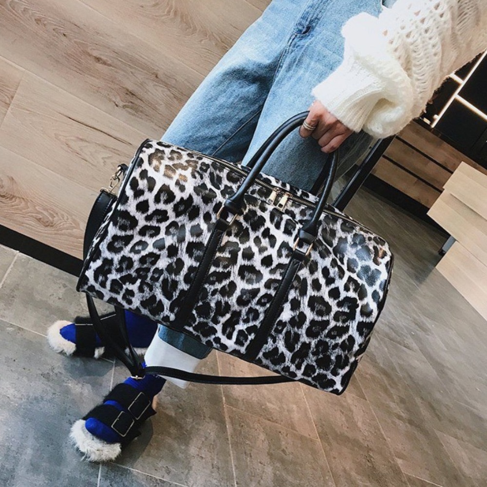Weekend Leopard Print Travel Bag